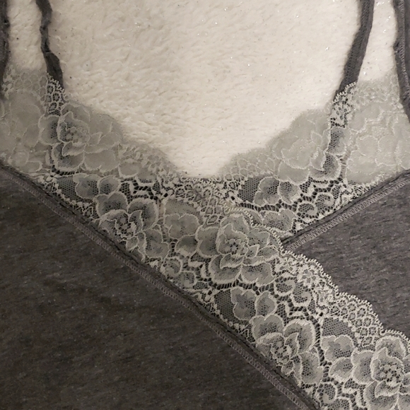 Hollister Lace Tank - Picture 7 of 10